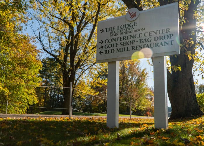 A sign leading to the main lodge